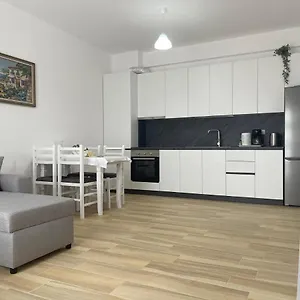 Atrium Residency Apartament