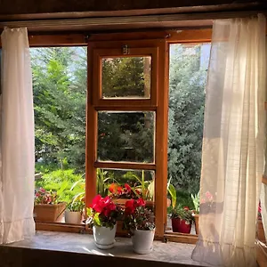 Cozy Old Train Station Apartamento